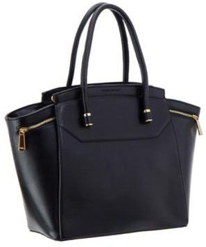 sac David Jones Black comprend une fermeture à glissière
